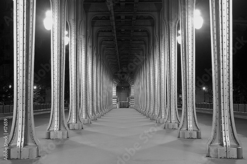 pont bir hakeim