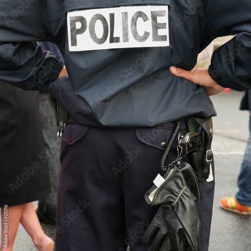 forces de l'ordre