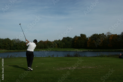 Photo: loin devant au golf loin devant au golf