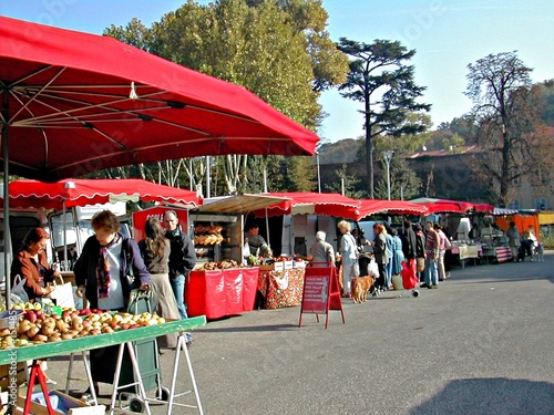 au marche-in the market au marche-in the market