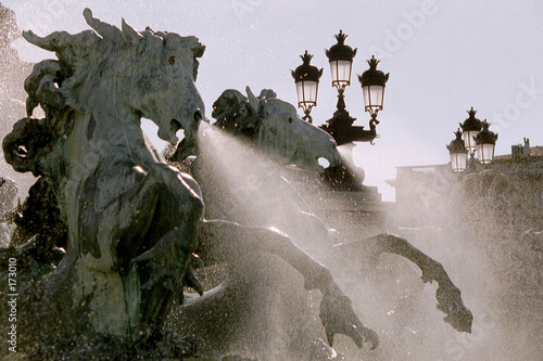 les chevaux de la place des quinquonces