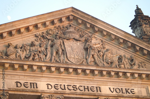 Foto: dem deutschen volke dem deutschen volke