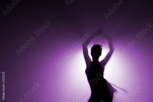 Foto: alone dancer alone dancer