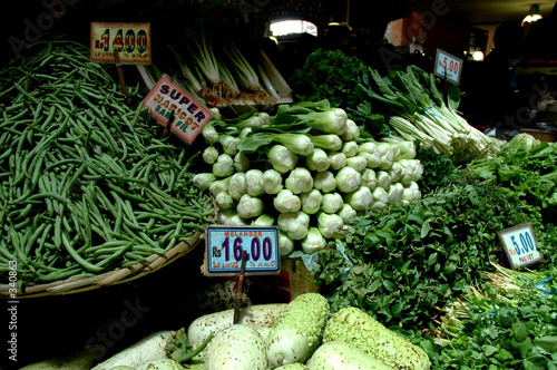 au marché, vert (port louis, ile maurice)