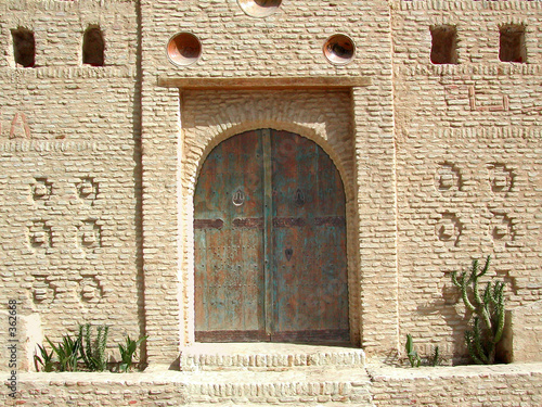 façade d'une maison à tozeur