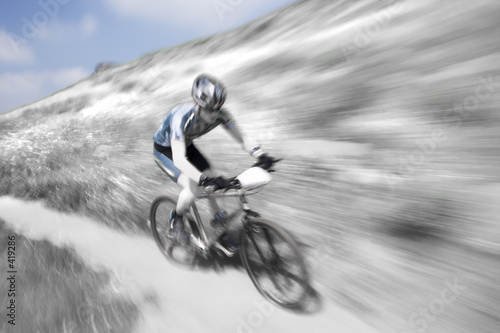 Foto: mountain bike racer mountain bike racer