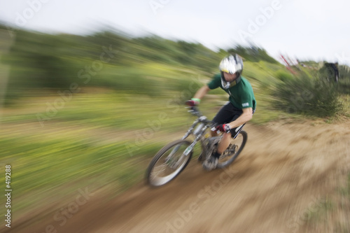 Foto: mountain bike racer mountain bike racer
