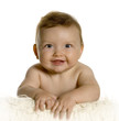 bébé couché - baby lying down