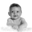baby lying down - bébé couché sur le ventre