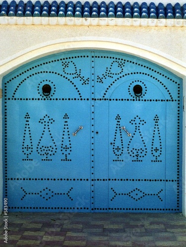 porte bleue