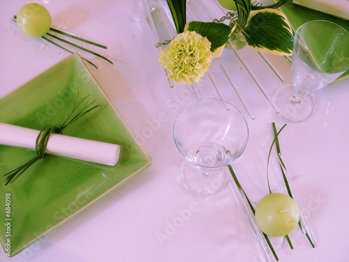 evening table (table and place settings)