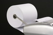 papierrolle an einem tischrechner 01