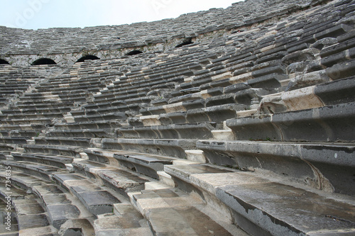 side amphitheater side amphitheater