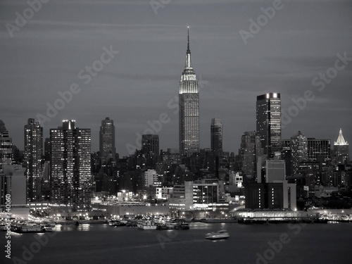 new york skyline pictures. new york skyline bw