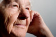Foto: elderly woman contemplating elderly woman contemplating