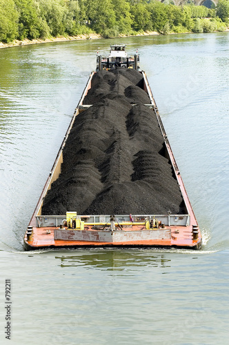 péniche graviers