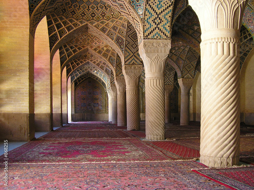 moschee "nasir al molk" in shiraz / iran