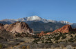 pikes peak at entrance to garden of the gods