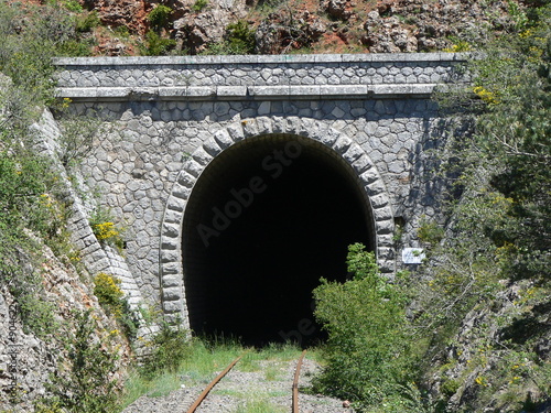 l'entrée du tunnel