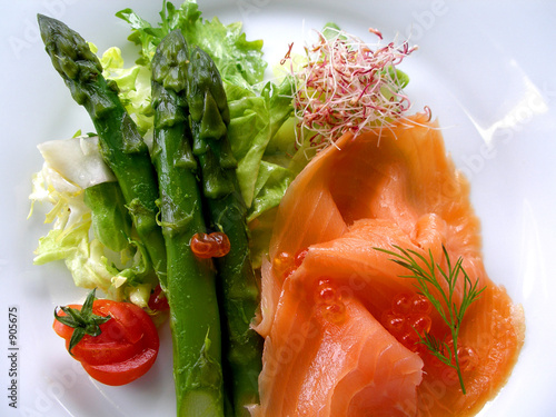 Foto: asparagus with smoked salmon asparagus with smoked salmon