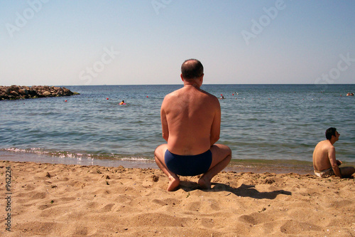 Photo: man knelt down man knelt down