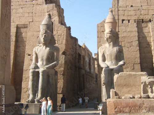 entrance to the temple of luxor