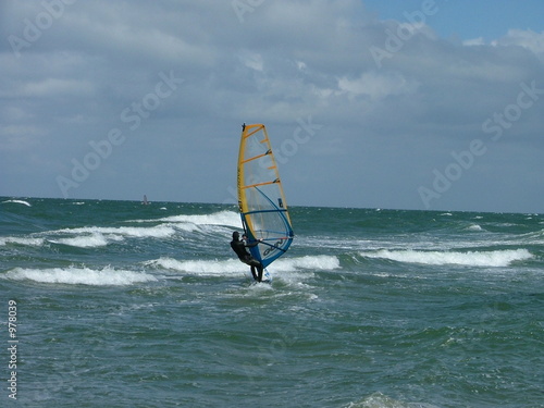 surfen bei wellengang