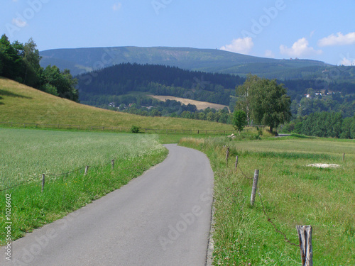 Photo: twisting, spiral road twisting, spiral road