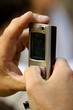 homme qui photographie