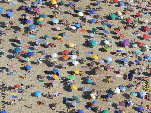 1000 parasols 1000 parasols