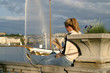 liseuse et jet d'eau