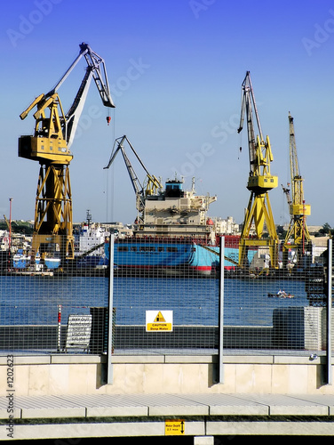 Foto: dock cranes dock cranes