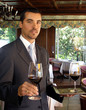 Foto: butler is serving wine butler is serving wine