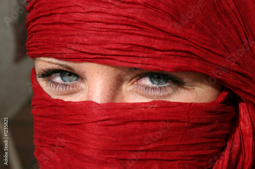Photo: verhülltes gesicht 2 verhülltes gesicht 2