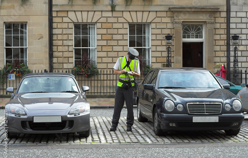 Photo: parking attendant, traffic warden, getting ticket parking attendant, traffic warden, getting ticket