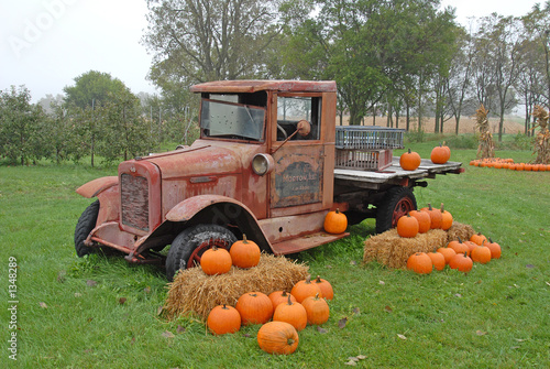 Photo: pumpkin truck pumpkin truck