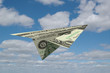 Foto: paper aiirplane made out of money paper aiirplane made out of money