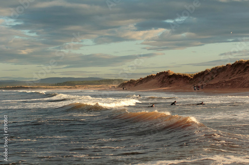 autum waves