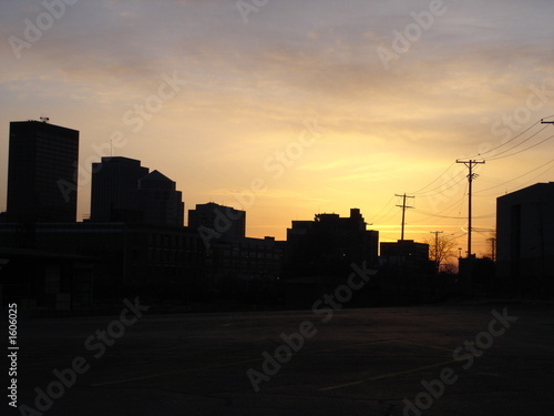 Photo: dayton, ohio skyline at dusk dayton, ohio skyline at dusk