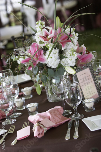 Photo : wedding tables set for fine dining wedding tables set for fine dining