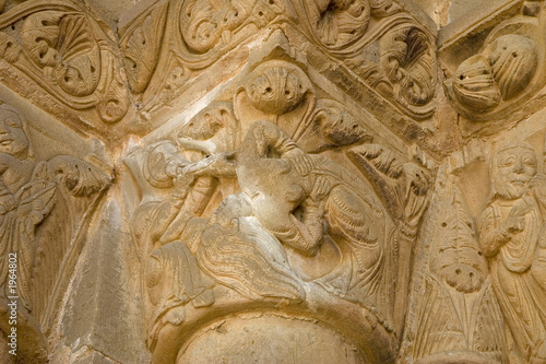 romanesque capital