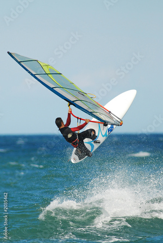 windsurf