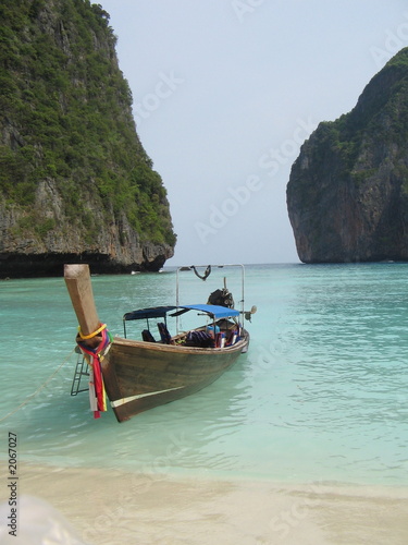 thai boat in bay thai boat in bay