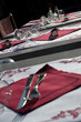 tables de restaurant sur terrasse
