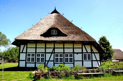 bauernehaus mit garten