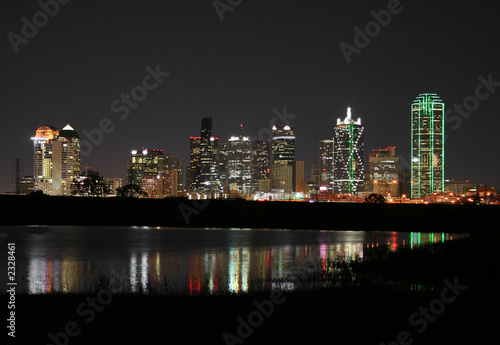 Photo: downtown dallas, texas at night downtown dallas, texas at night
