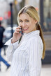 Foto: chatting on phone chatting on phone