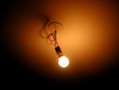 ampoule dans l'obscurité ampoule dans l'obscurité