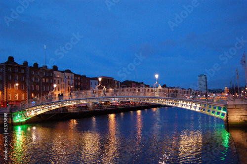 pont piéton