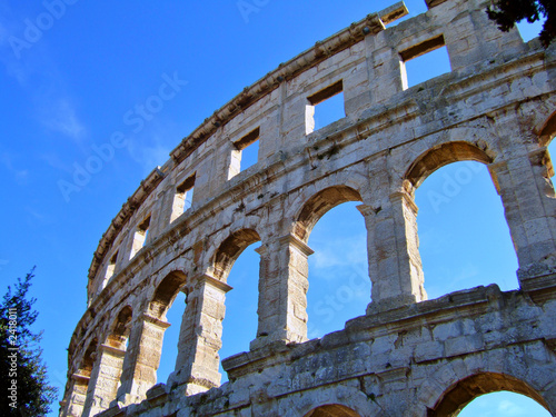 colosseum in pula